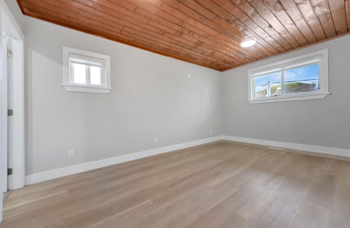 Hot Tub / Spa Photo of 11735 210 Street, Maple Ridge, BC