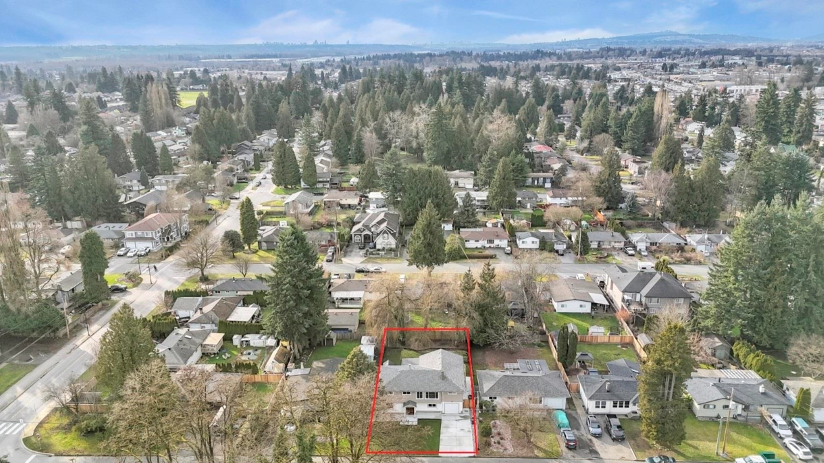 Living Room Photo of 11735 210 Street, Maple Ridge, BC
