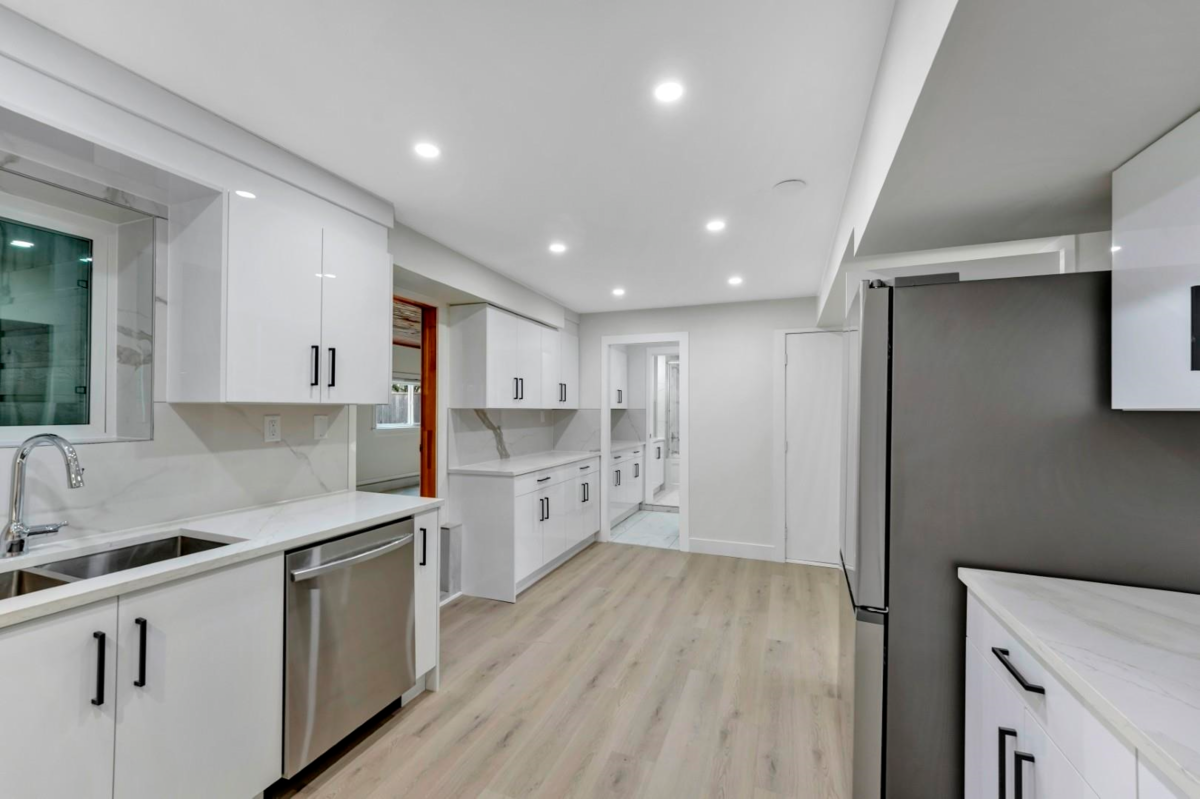 Primary Bathroom Photo of 11735 210 Street, Maple Ridge, BC