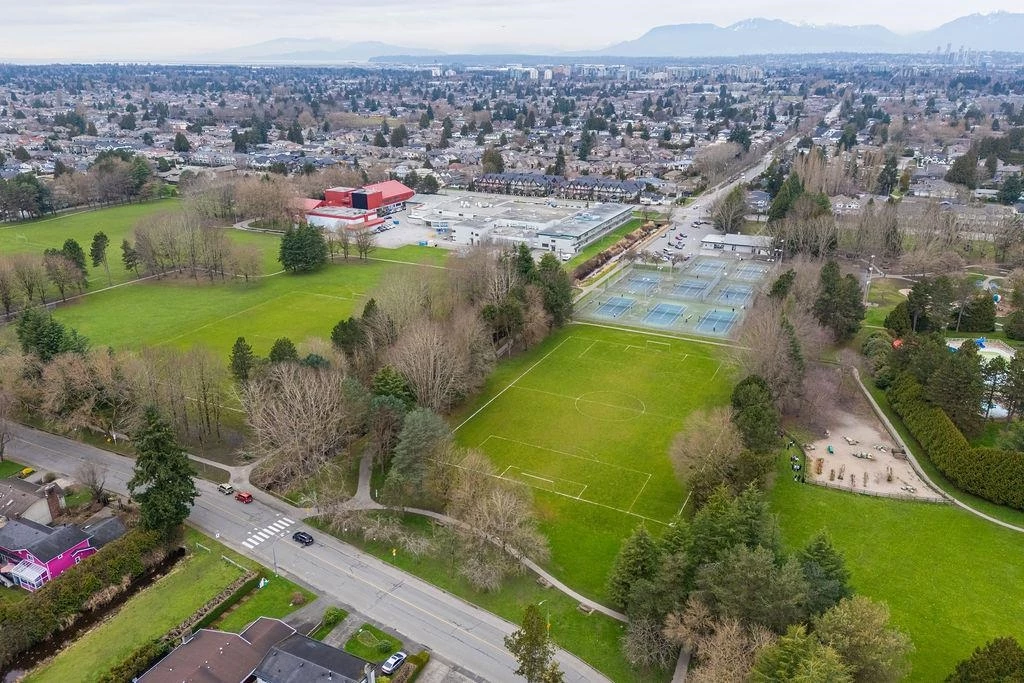Garden / Landscaping Photo of 305 10240 Ryan Road, Richmond, BC