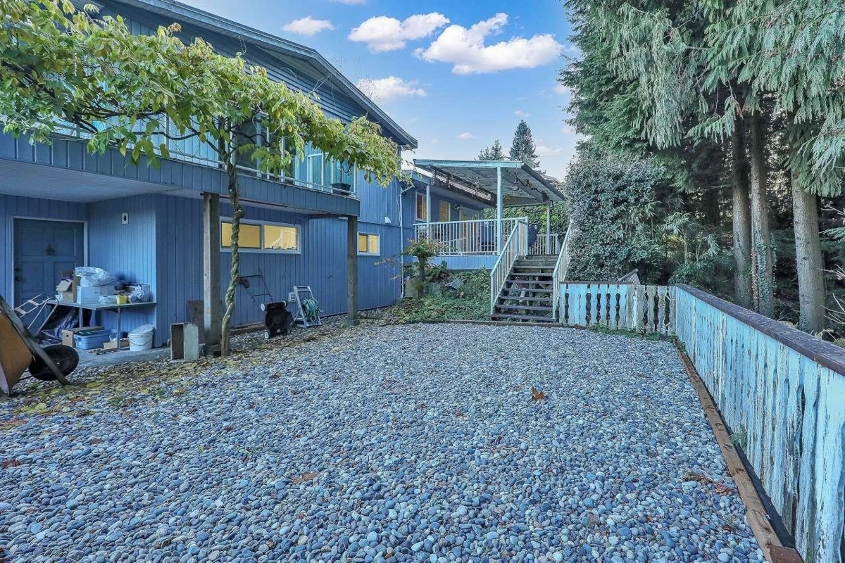 Front Yard Photo of 11265 133a Street, Surrey, BC