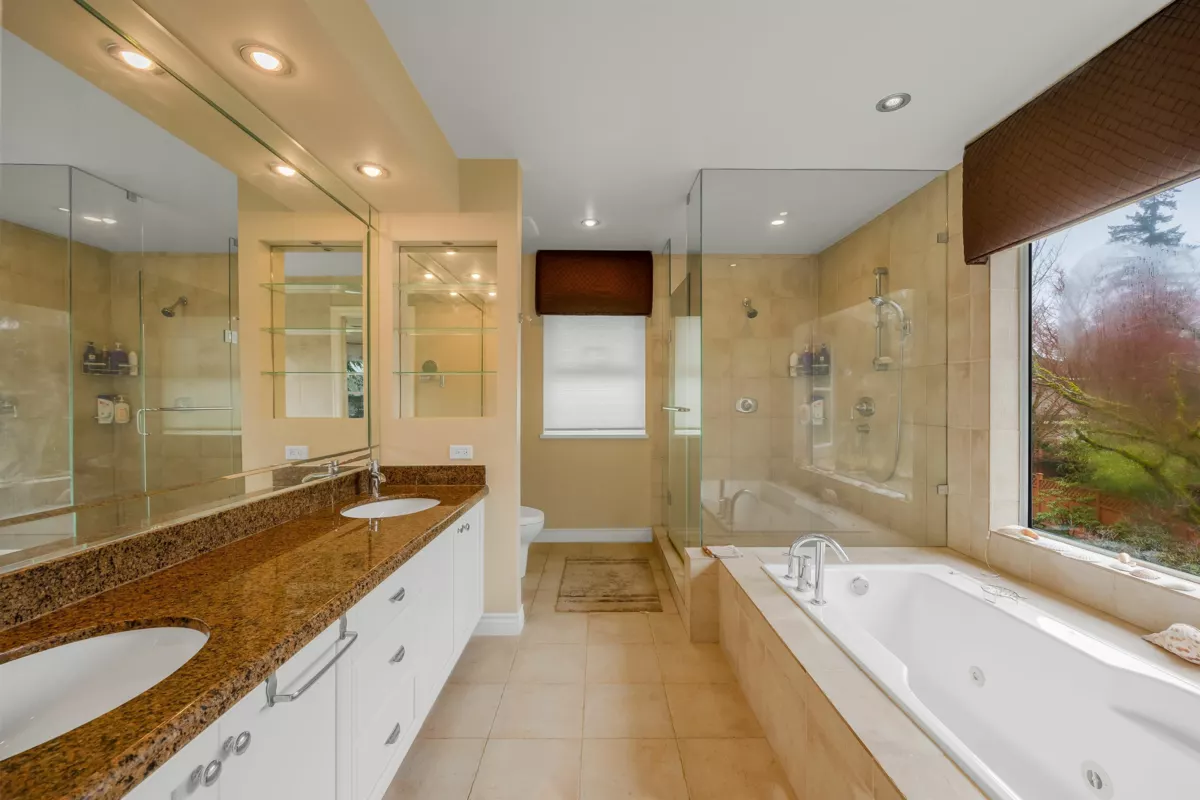 Outdoor Kitchen Photo of 2443 150 Street, Surrey, BC