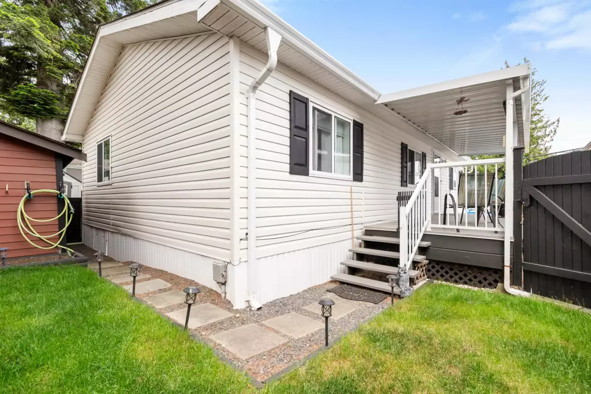 Dining Area Photo of 13 6338 Vedder Road, Chilliwack, BC