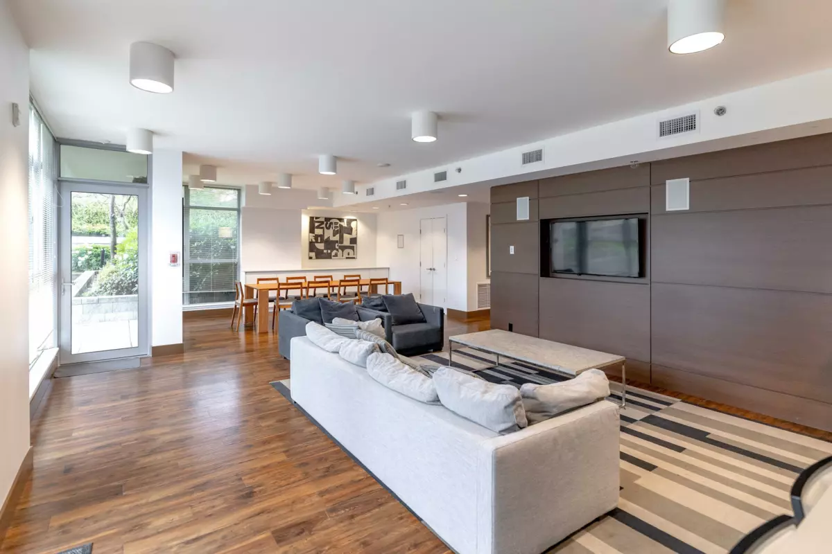 Entry Foyer Photo of 806 3008 Glen Drive, Coquitlam, BC