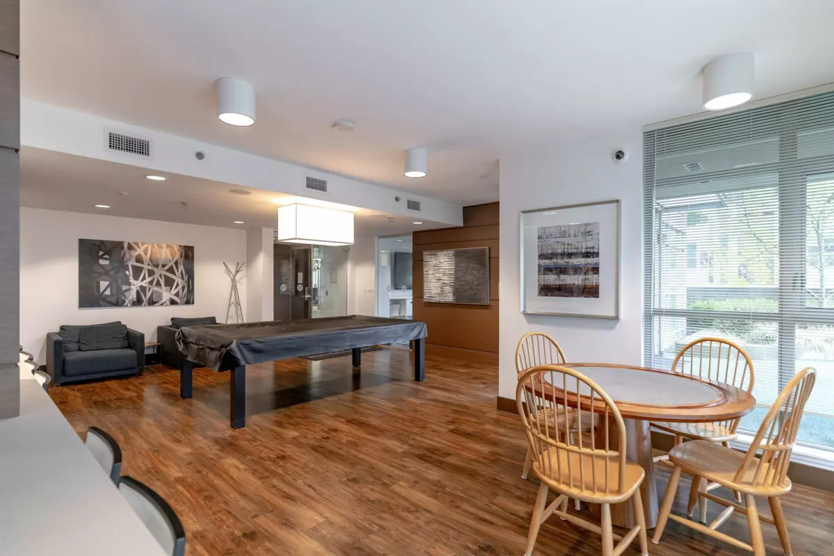 Hallway Photo of 806 3008 Glen Drive, Coquitlam, BC