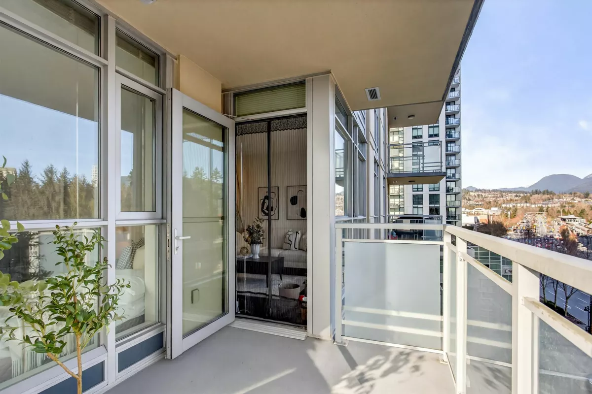 Office / Den Photo of 806 3008 Glen Drive, Coquitlam, BC