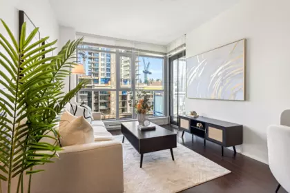 806 3008 Glen Drive, Coquitlam, BC