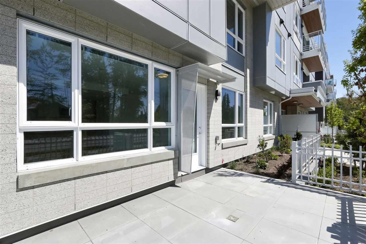 Powder Room Photo of TH1 13963 105 Boulevard, Surrey, BC