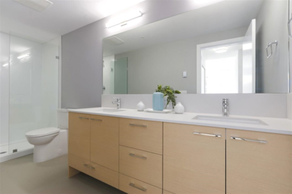 Walk-In Closet Photo of TH1 13963 105 Boulevard, Surrey, BC
