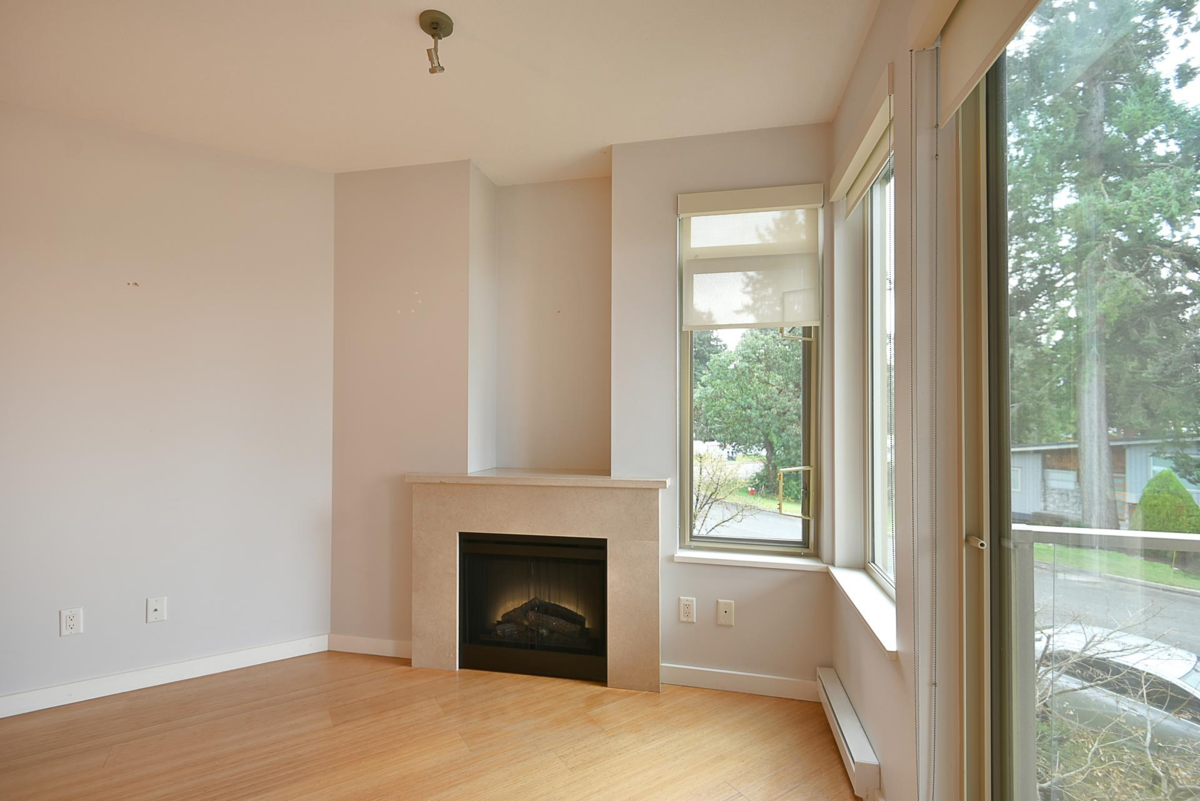 Family Room Photo of 233 5160 Davis Bay Road, Sechelt, BC