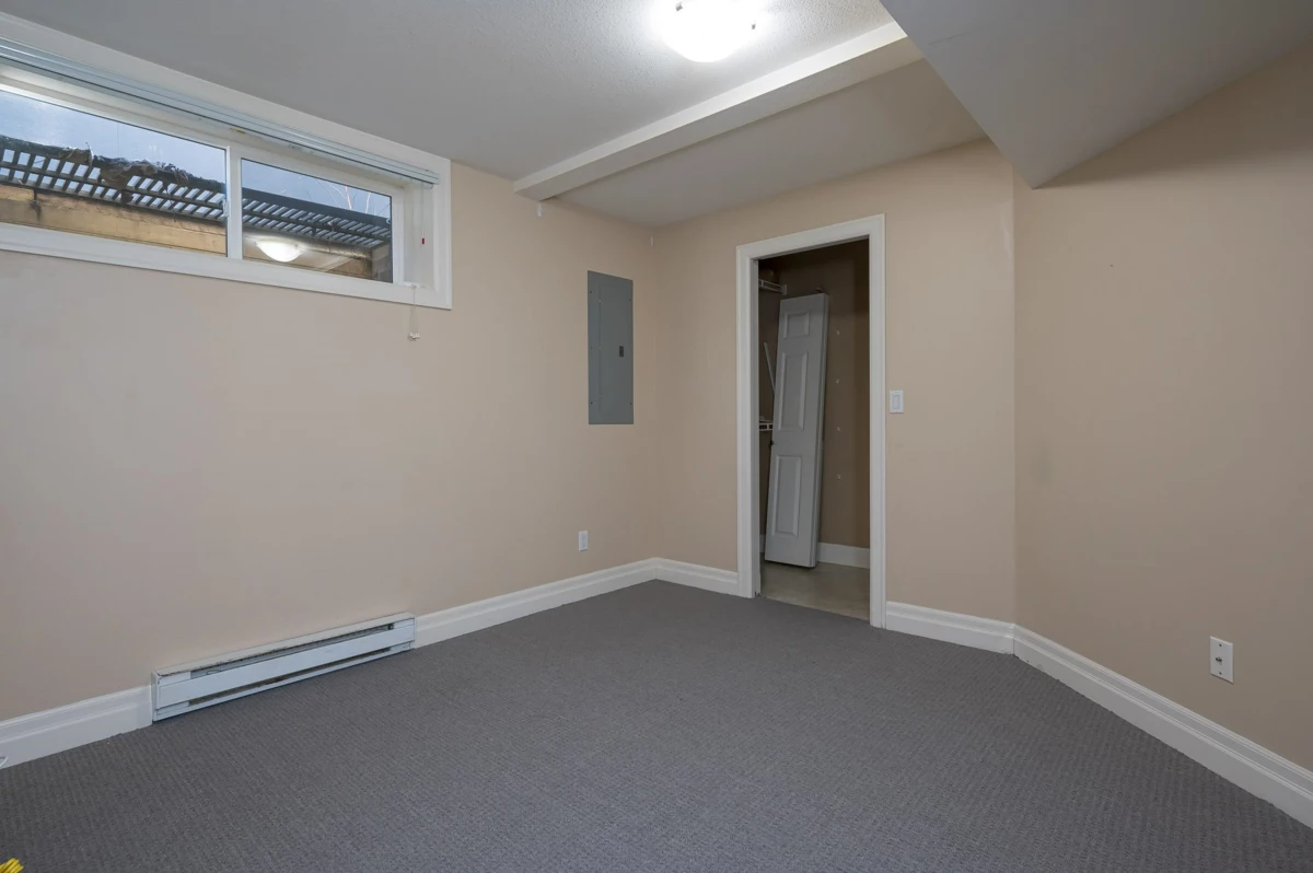 Hot Tub / Spa Photo of 5877 Garrison Boulevard, Chilliwack, BC