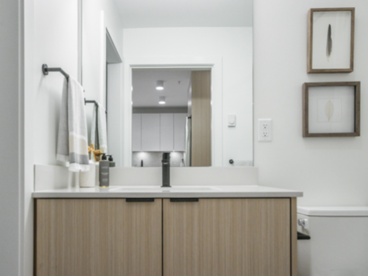 Kitchen Photo of 633 20769 Fraser Highway, Langley, BC