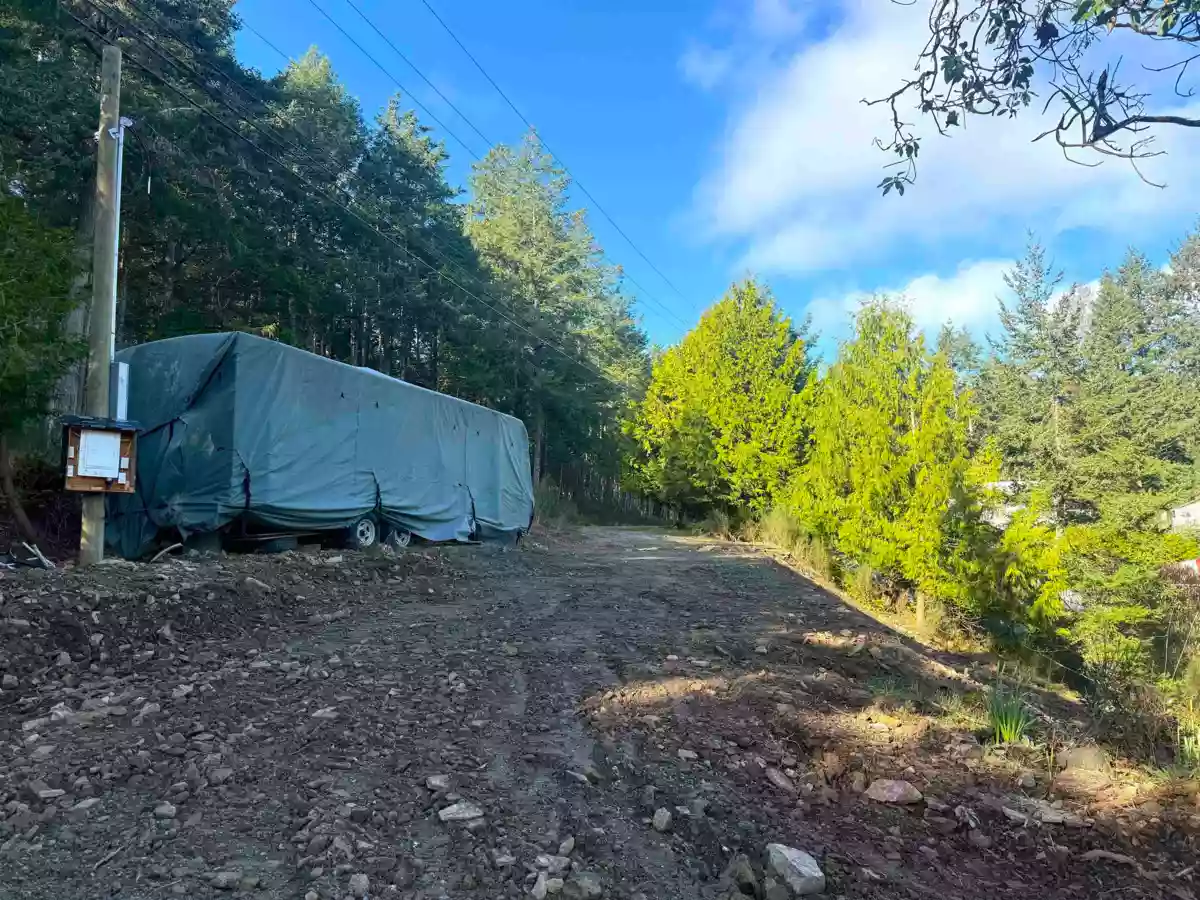 Guest Bathroom Photo of 1645 Sturdies Bay Road, Galiano Island, BC