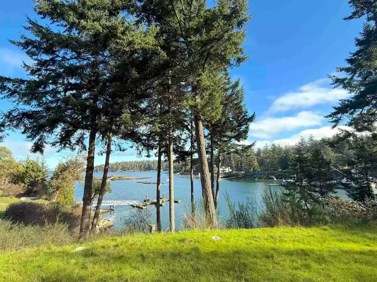 Primary Bathroom Photo of 1645 Sturdies Bay Road, Galiano Island, BC