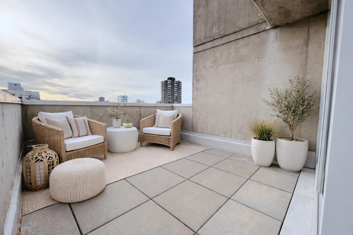 Pantry Photo of 802 1150 Bute Street, Vancouver, BC