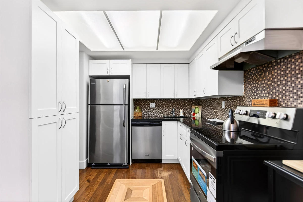 Family Room Photo of 208 11957 223 Street, Maple Ridge, BC