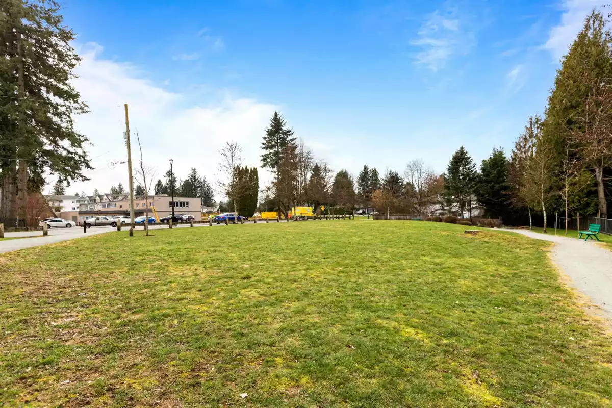 Hot Tub / Spa Photo of 208 11957 223 Street, Maple Ridge, BC