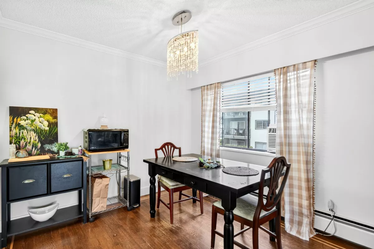 Kitchen Island Photo of 208 11957 223 Street, Maple Ridge, BC