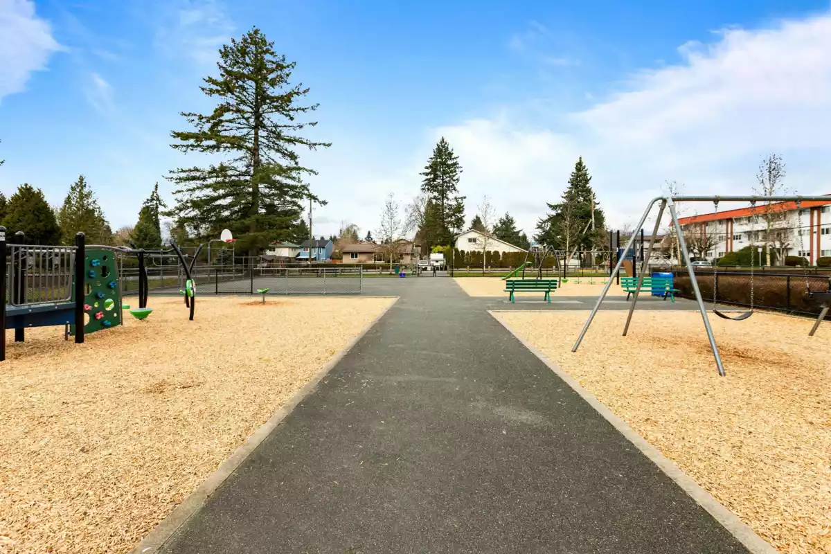 Outdoor Kitchen Photo of 208 11957 223 Street, Maple Ridge, BC