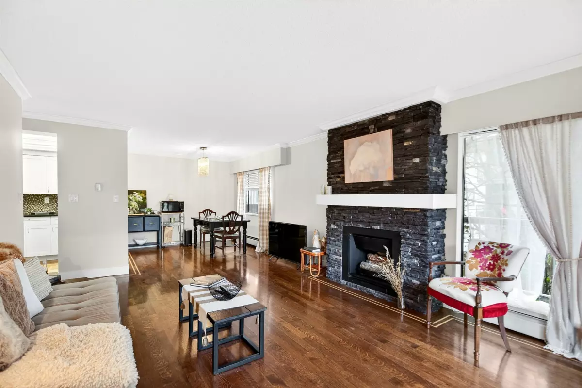 Walk-In Closet Photo of 208 11957 223 Street, Maple Ridge, BC