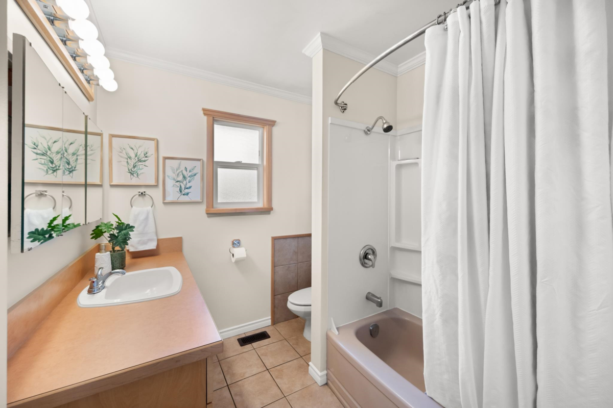 Bedroom 2 Photo of 5118 Cooper Place, Delta, BC