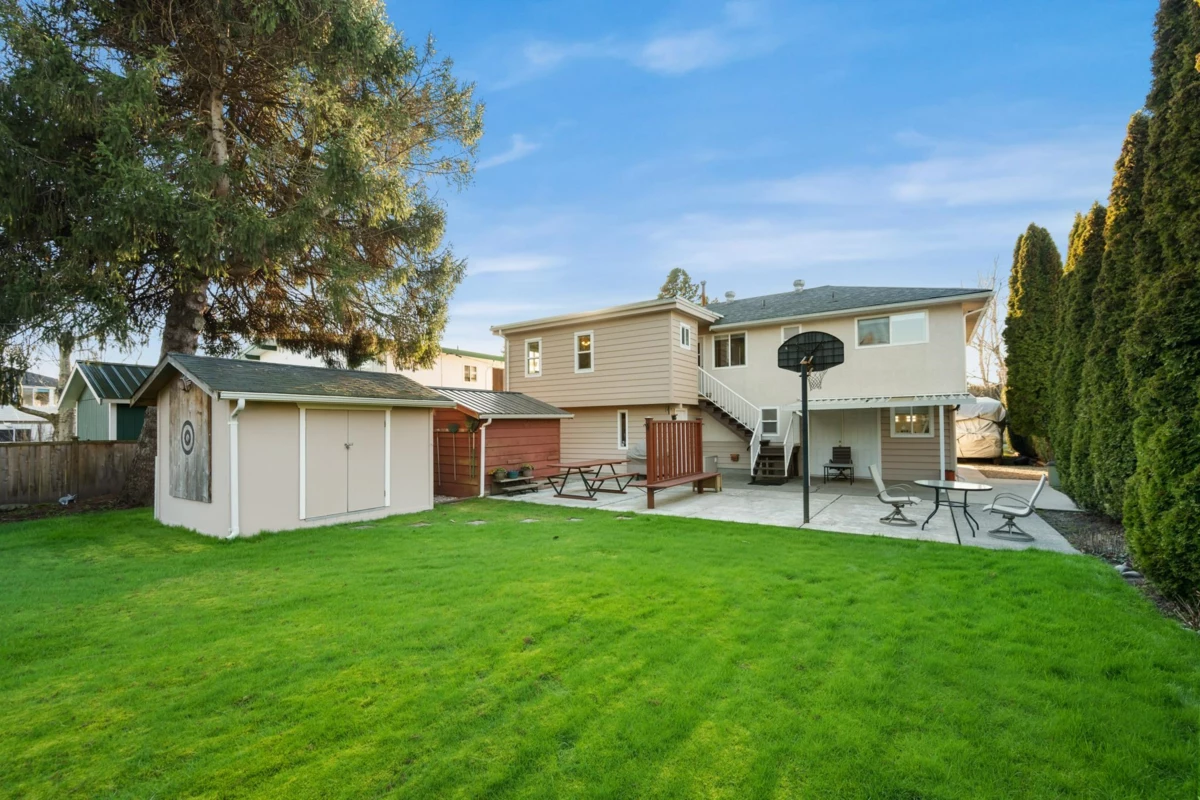 Mudroom Photo of 5118 Cooper Place, Delta, BC