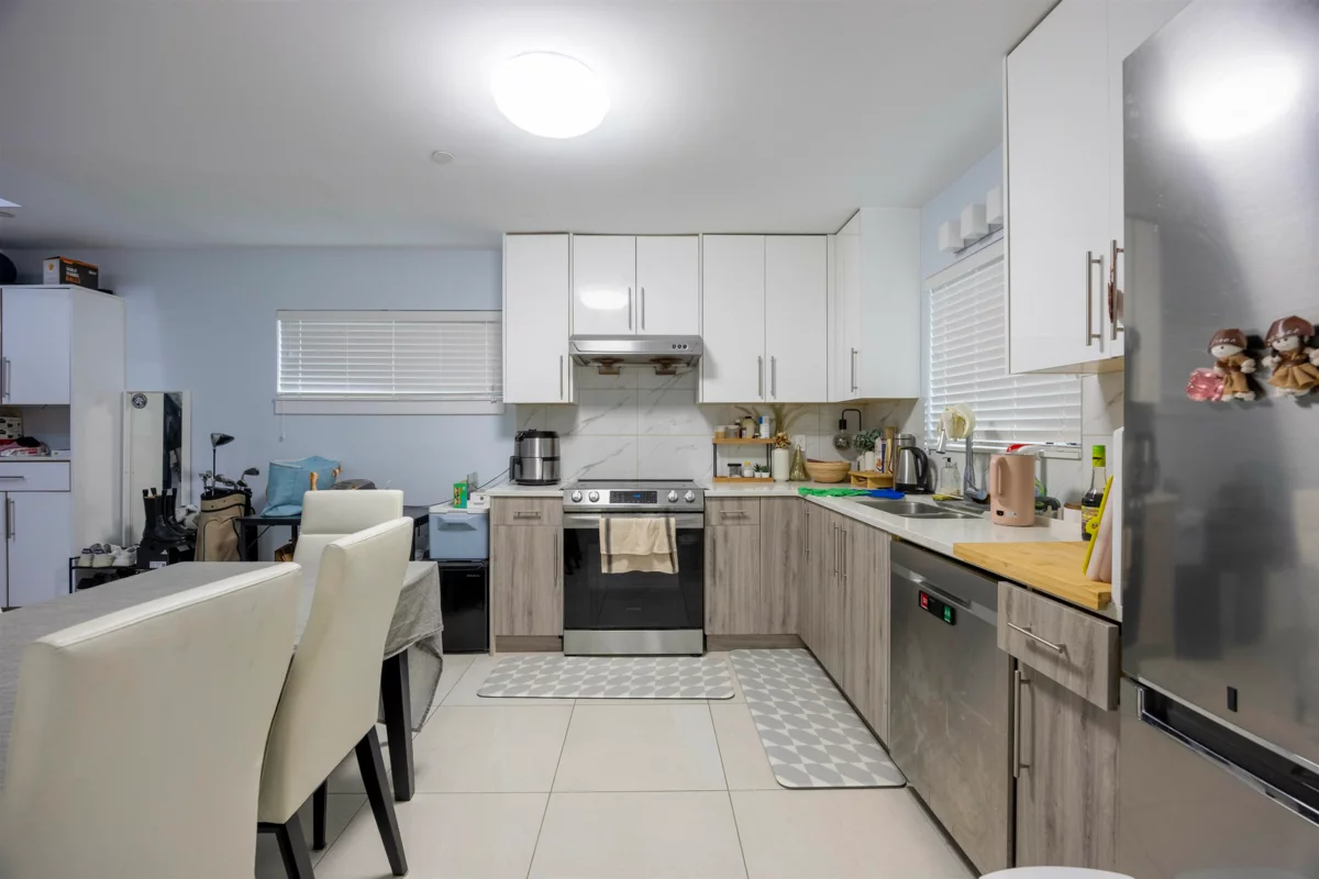 Swimming Pool Photo of 4203 W 14th Avenue, Vancouver, BC