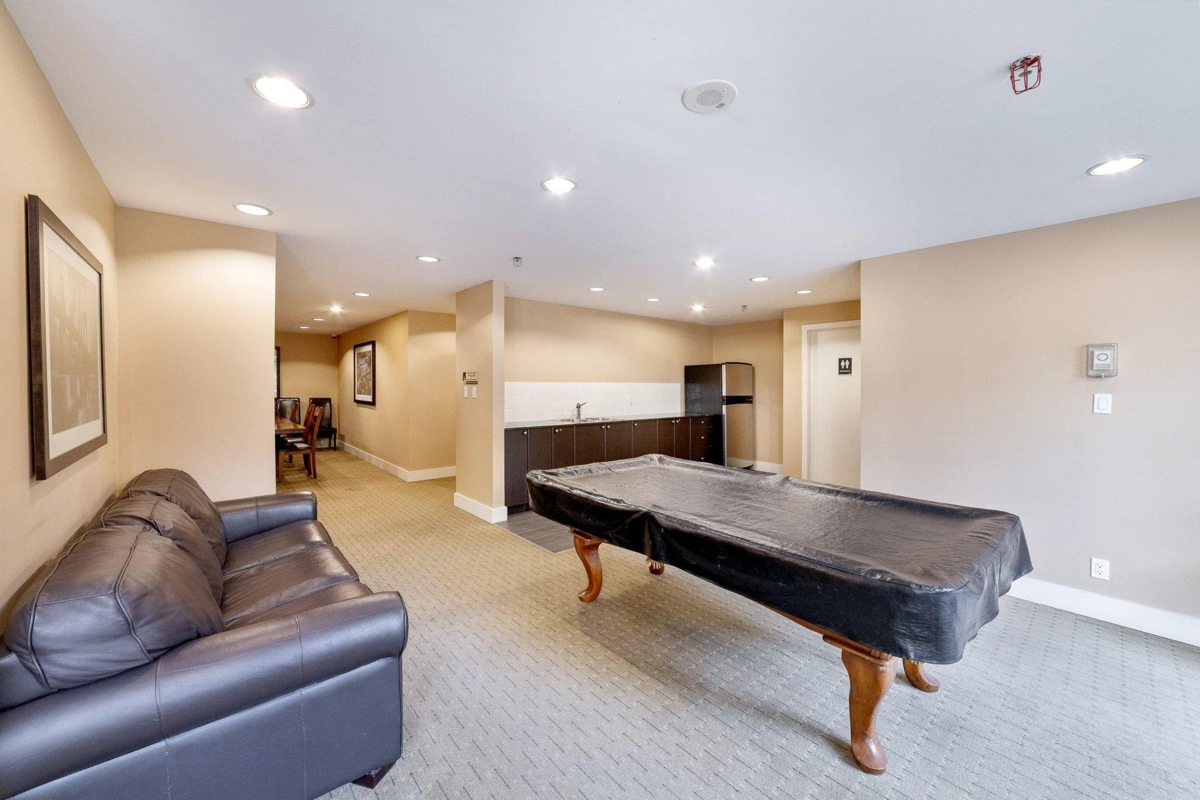 Garage Interior Photo of 1106 610 Victoria Street, New Westminster, BC