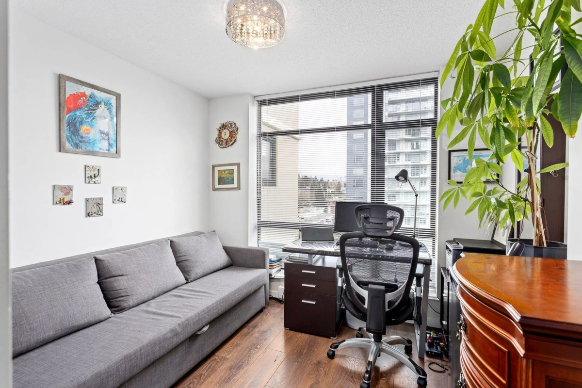 Office / Den Photo of 1106 610 Victoria Street, New Westminster, BC