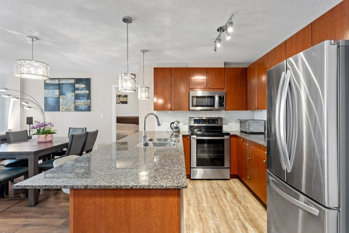 Primary Bathroom Photo of 1106 610 Victoria Street, New Westminster, BC