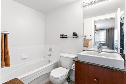 Laundry Room Photo of 1106 610 Victoria Street, New Westminster, BC