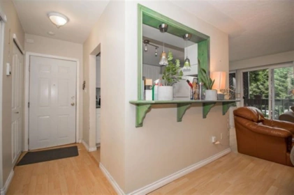 102 5770 Hastings Street, Burnaby, BC, Burnaby — Apartment/Condo for sale