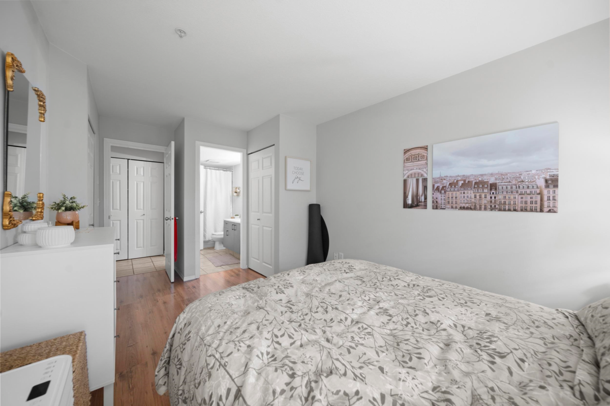 Office / Den Photo of 215 6359 198th Street, Langley, BC