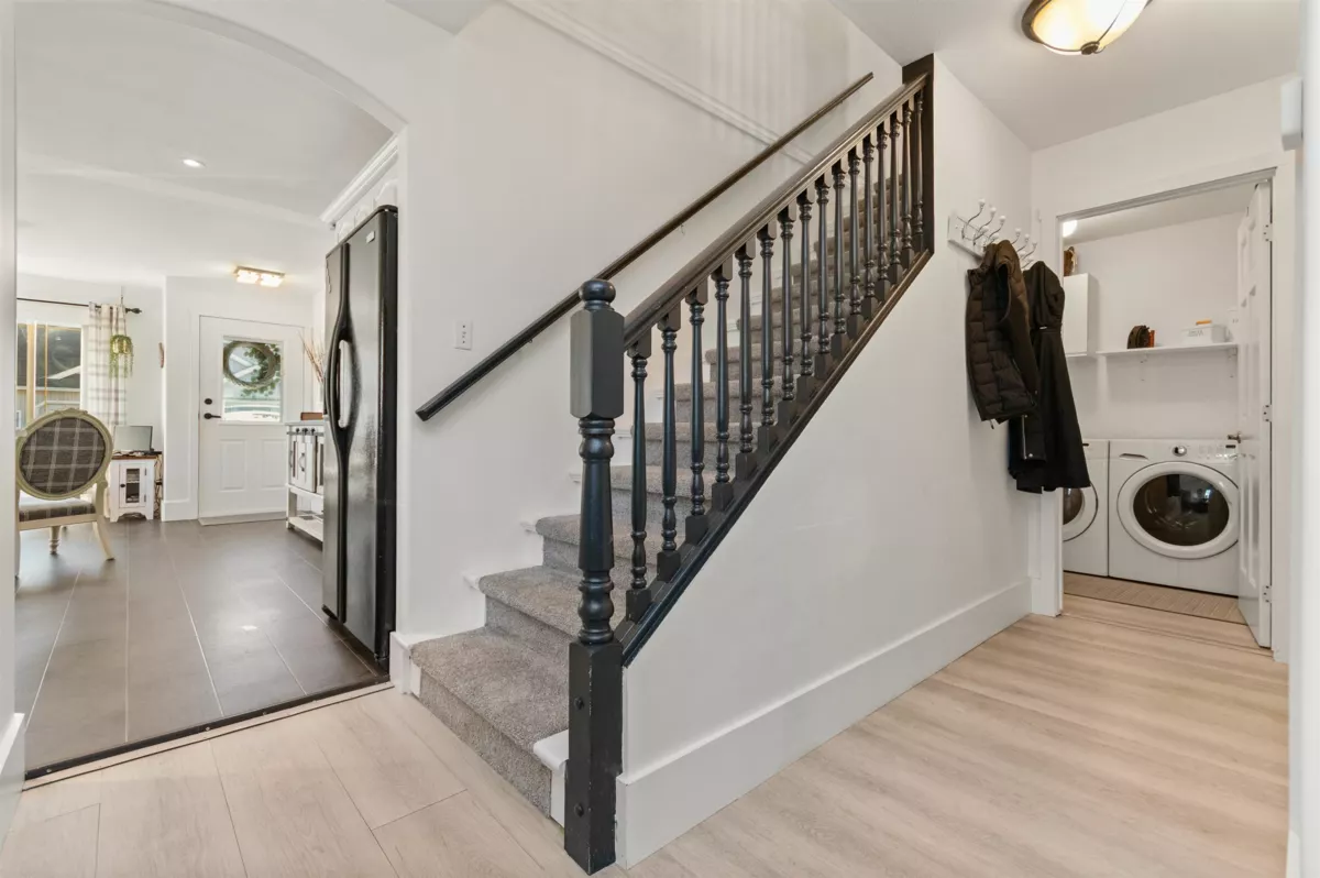 Mudroom Photo of 7 8979 Broadway Street, Chilliwack, BC