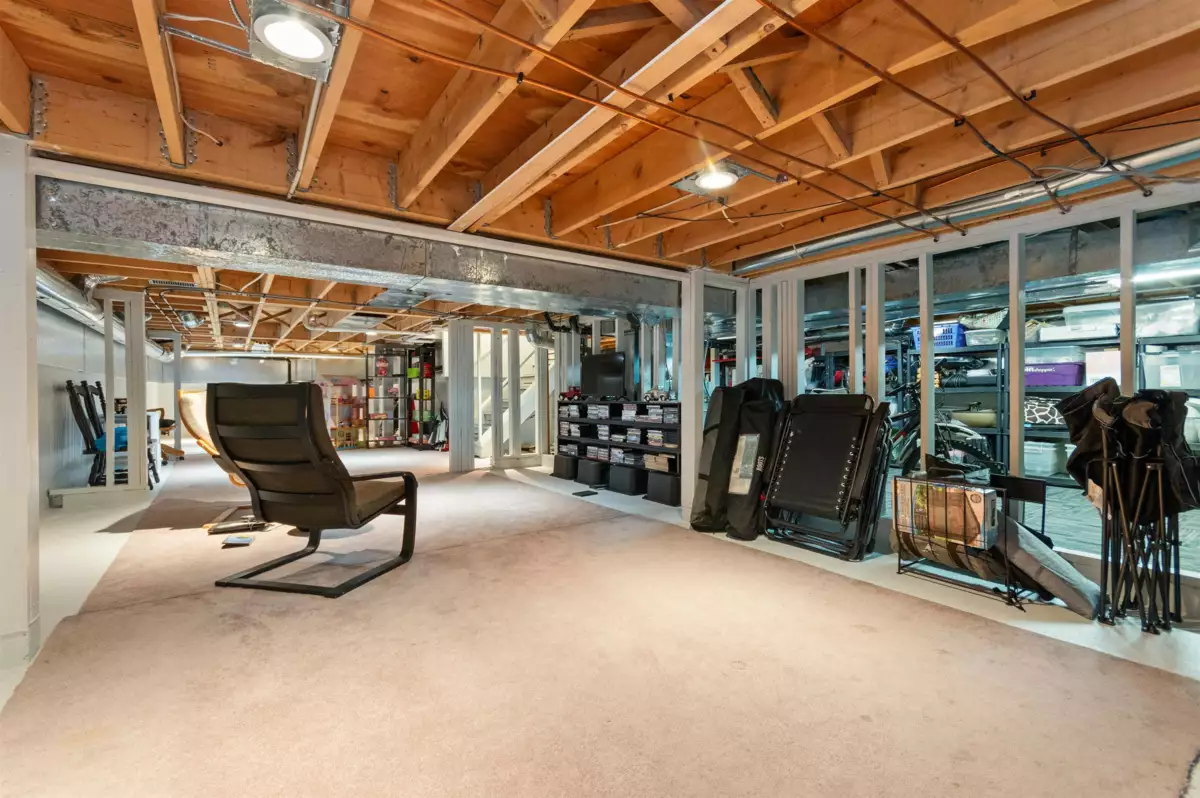 Swimming Pool Photo of 7 8979 Broadway Street, Chilliwack, BC