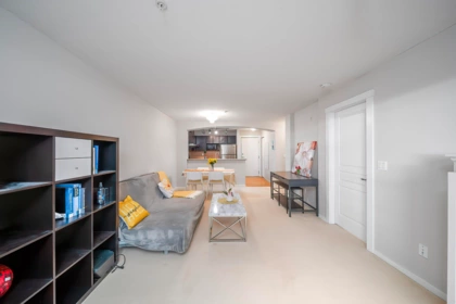 312 9329 University, Burnaby, BC