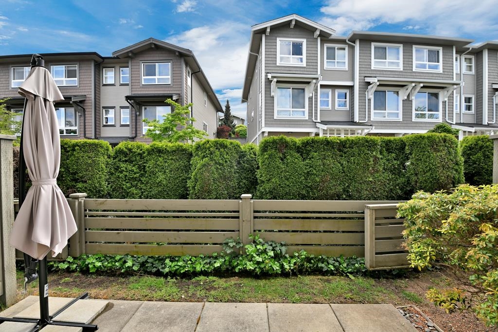 Backyard Photo of 90 2729 158 Street, Surrey, BC