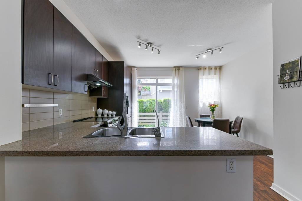 Primary Bathroom Photo of 90 2729 158 Street, Surrey, BC