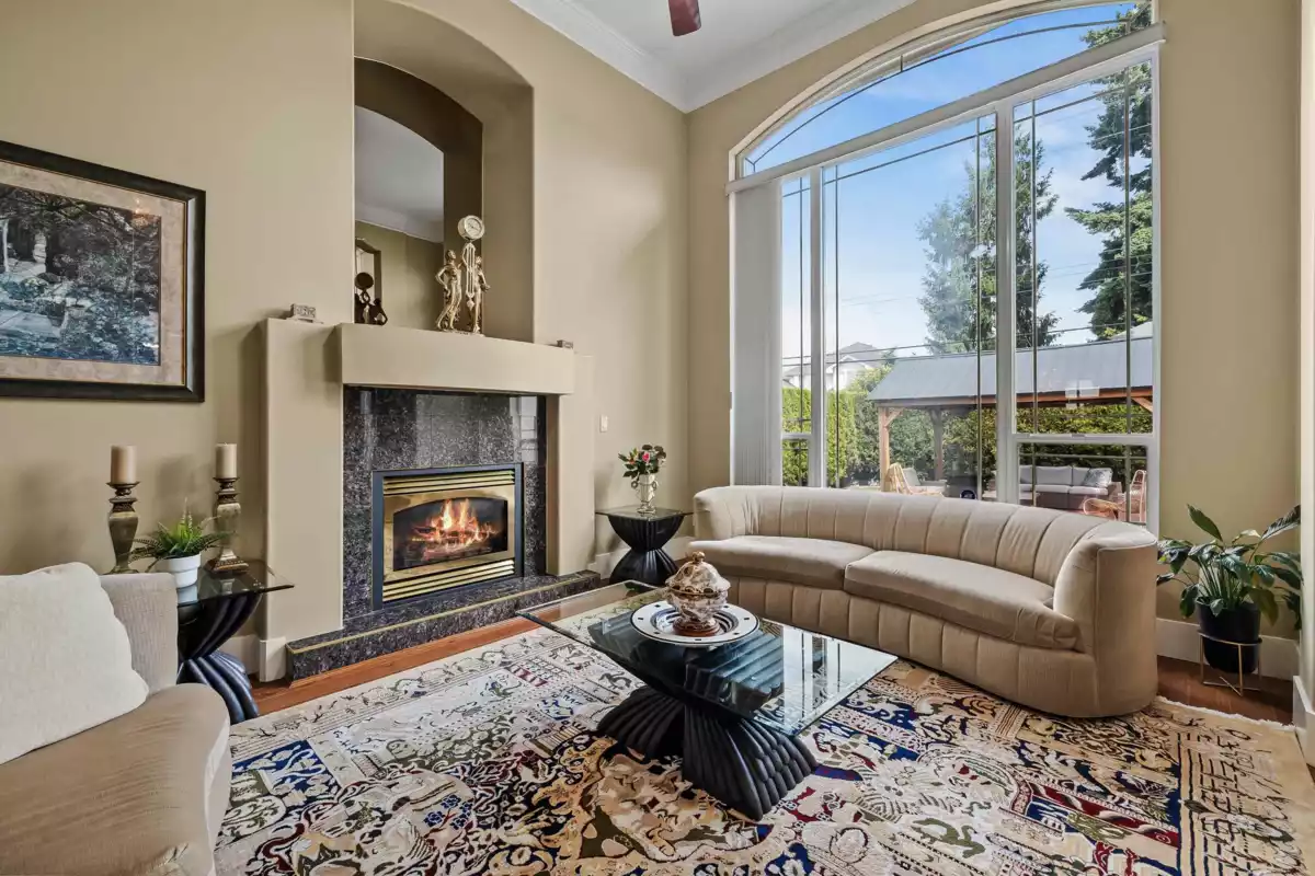 Kitchen Photo of 15350 82 Avenue, Surrey, BC