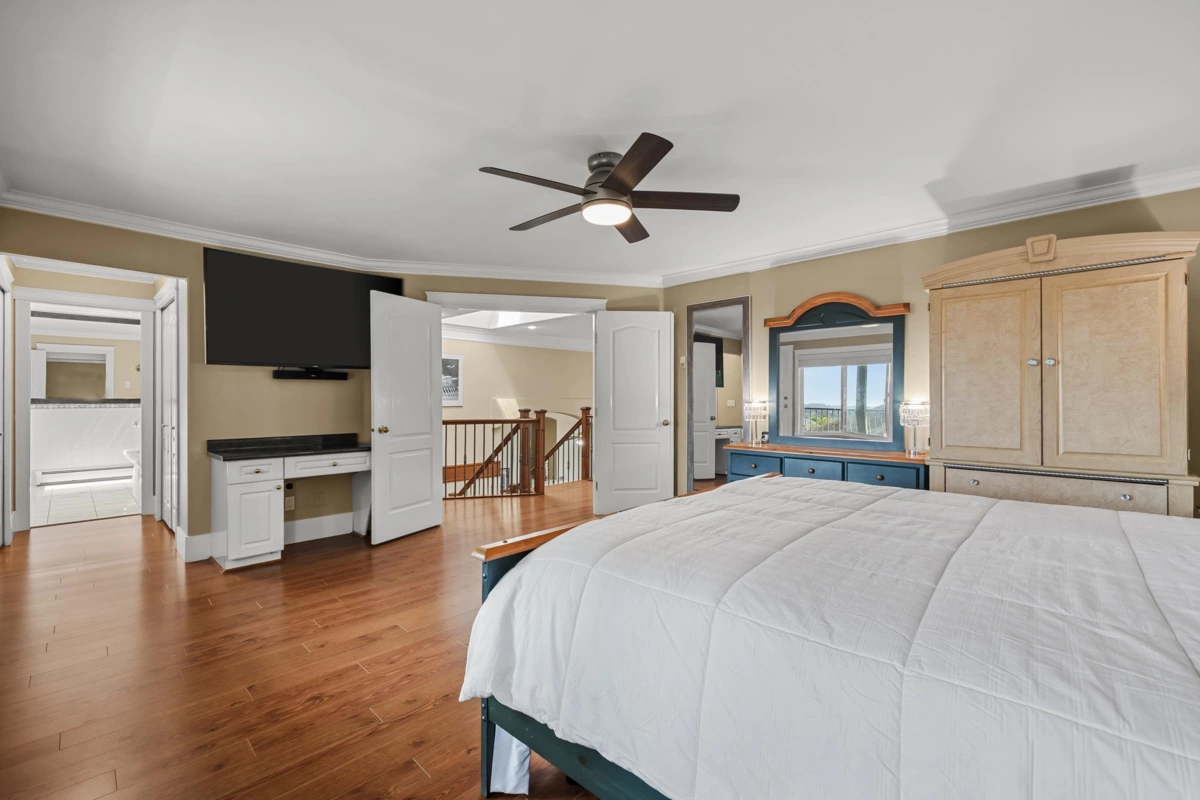 Mudroom Photo of 15350 82 Avenue, Surrey, BC