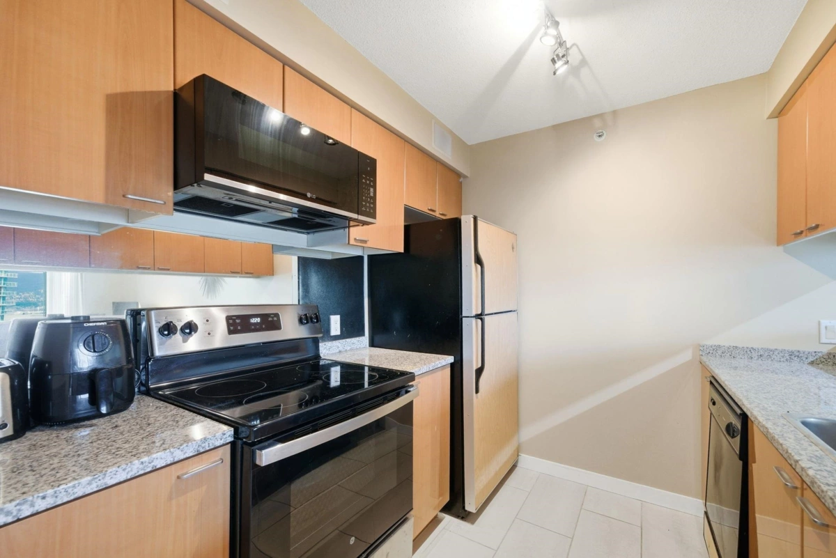 Family Room Photo of 1903 1288 W Georgia Street, Vancouver, BC