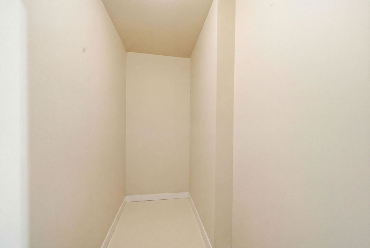 Powder Room Photo of 1903 1288 W Georgia Street, Vancouver, BC