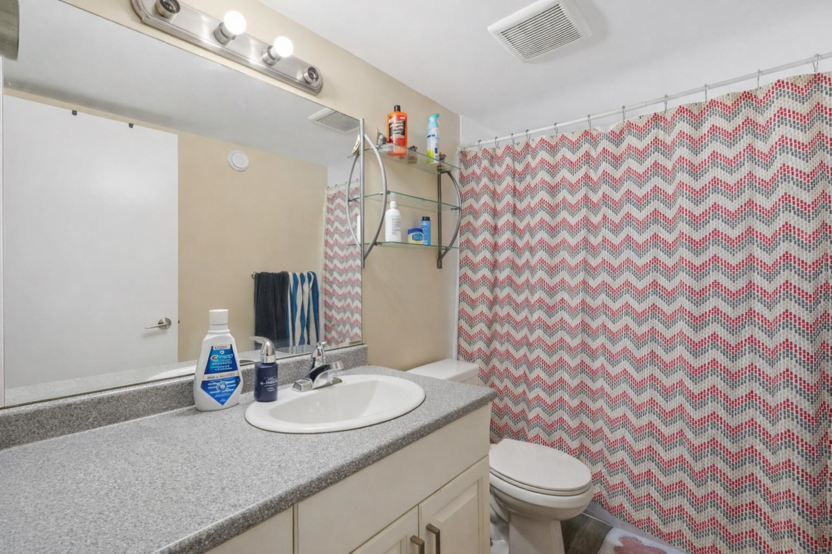 Dining Area Photo of 7143 Halifax Street, Burnaby, BC