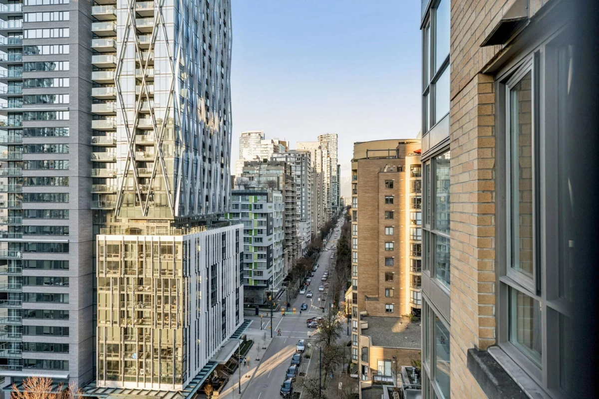 Powder Room Photo of 1202 1188 Richards Street, Vancouver, BC