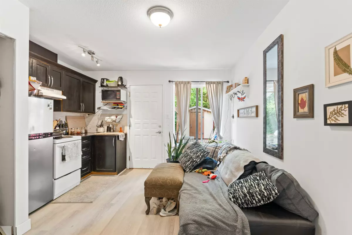 Mudroom Photo of 869 Seymour Boulevard, North Vancouver, BC
