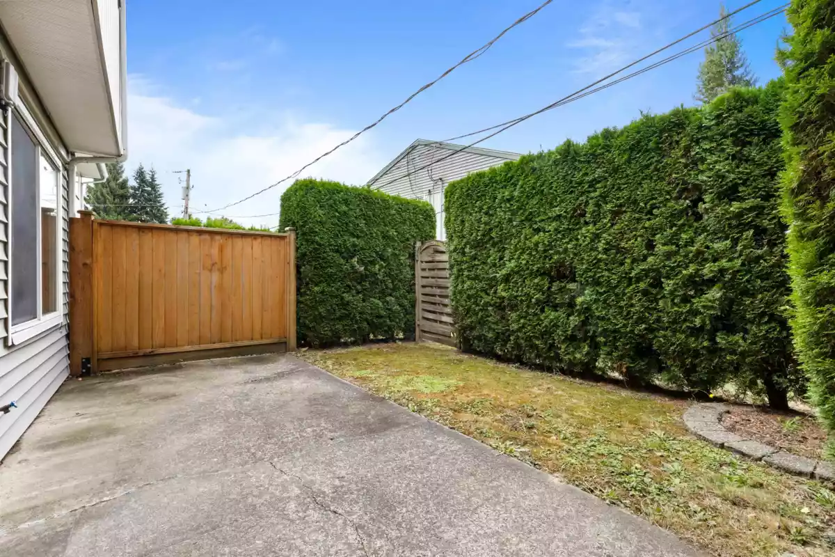 Front Yard Photo of 75 45185 Wolfe Road, Chilliwack, BC