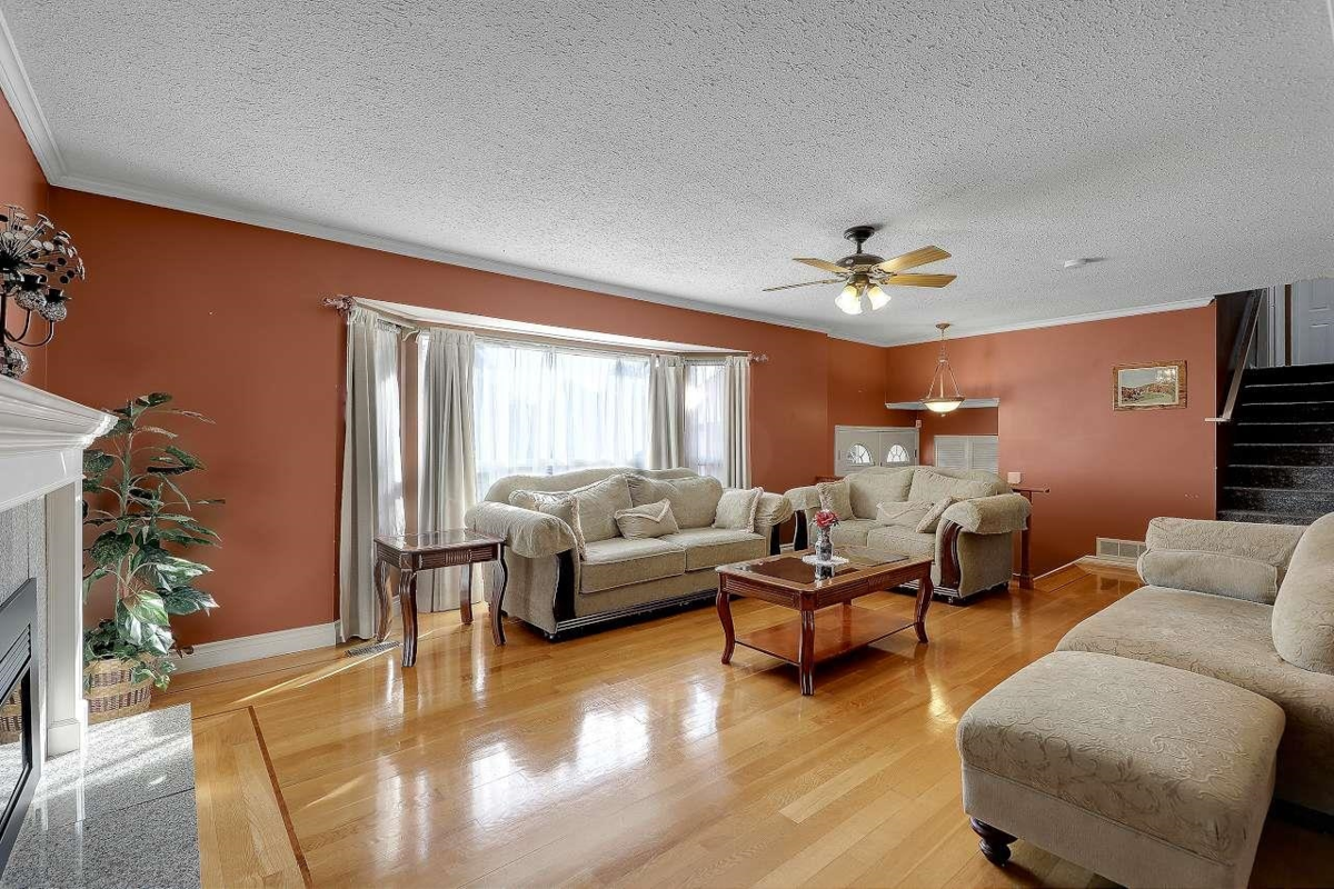 Breakfast Nook Photo of 8947 Ursus Crescent Crescent, Surrey, BC