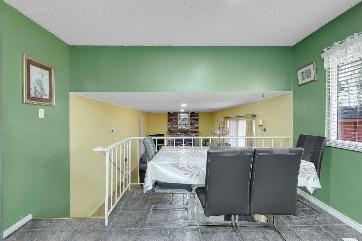 Powder Room Photo of 8947 Ursus Crescent Crescent, Surrey, BC