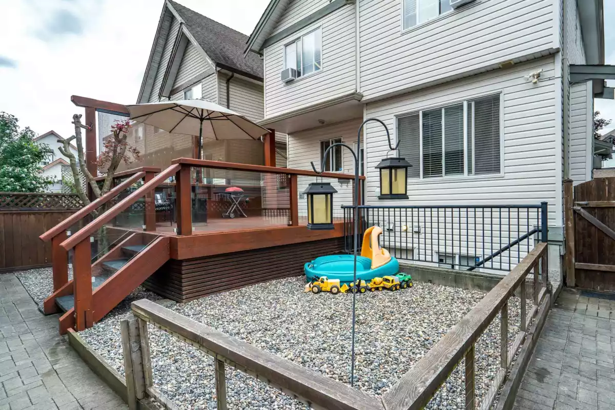 Community Amenities Photo (Clubhouse) of 19232 68a Avenue, Surrey, BC