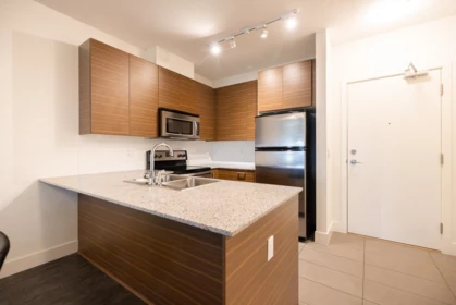 406 5788 Sidley Street, Burnaby, BC, Burnaby — Apartment/Condo for sale